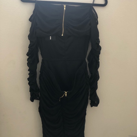 Formal dress - Picture 4 of 6